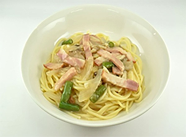 11月16日 月 昼食 しめじとベーコンの和風パスタ 社会福祉法人各寿会 つつじ苑 11月16日 月 昼食 しめじとベーコンの和風パスタ 社会福祉法人各寿会 つつじ苑